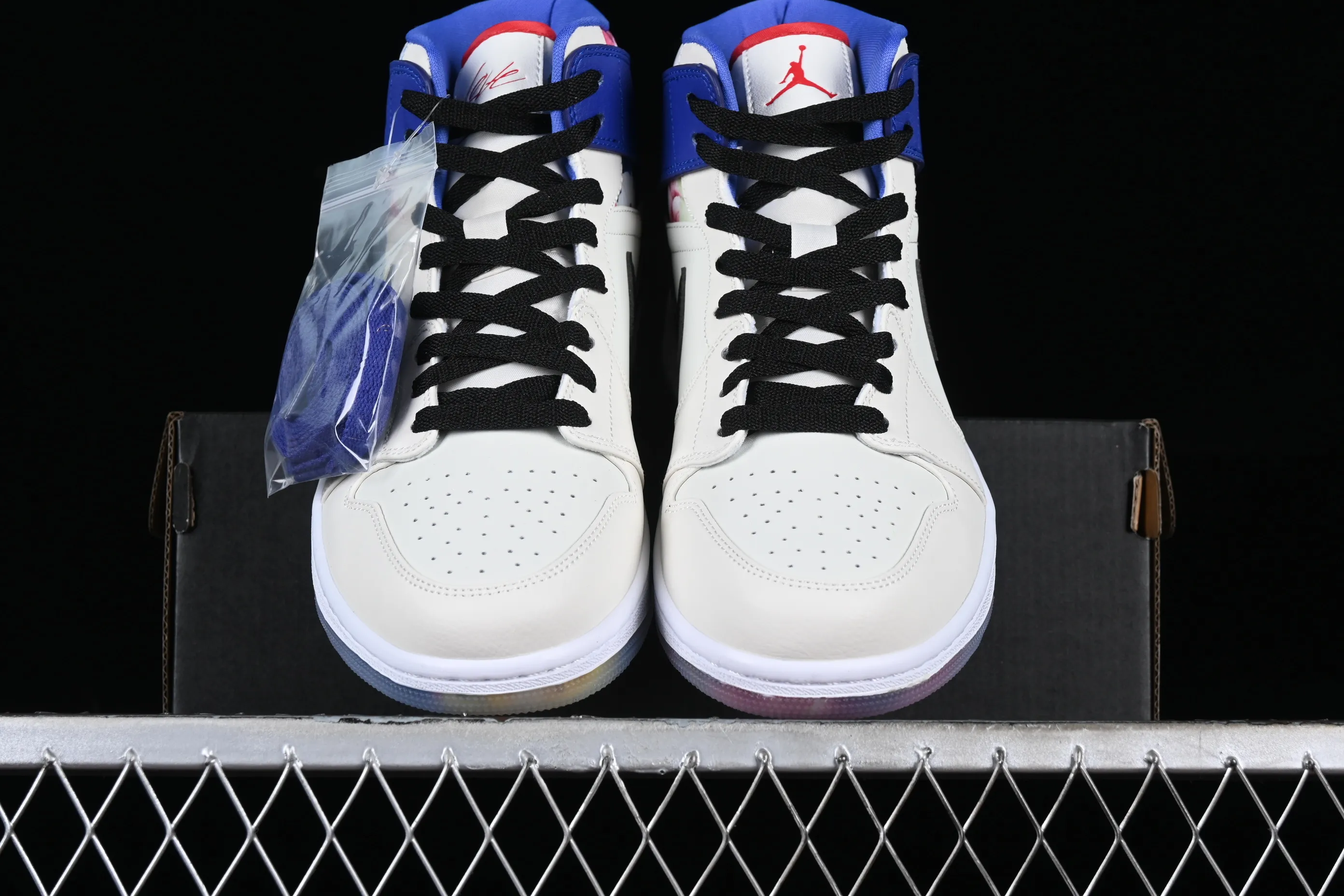 All Categories Air Jordan Jordan Series Basketball Shoes Air Jordan 1 Mid Nk Air Jordan 1 Mid "Flower Garden" AJ1 Qiao 1 Valentine's Day Special Flower Language Love Chinese Casual Sneakers FD4330-101